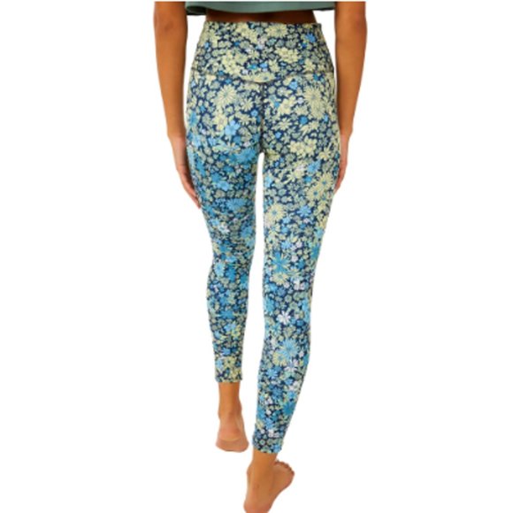 NEW FP Movement $98 XS Lose Control Leggings Navy Floral Ditsy free people - Picture 2 of 6